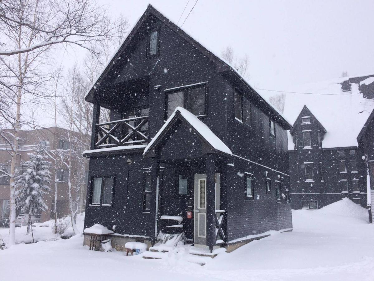 Freeride Backpackers Lodge Нісеко Екстер'єр фото