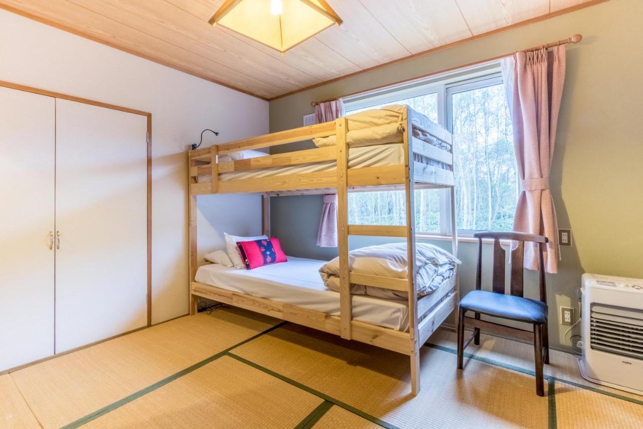 Freeride Backpackers Lodge Нісеко Екстер'єр фото