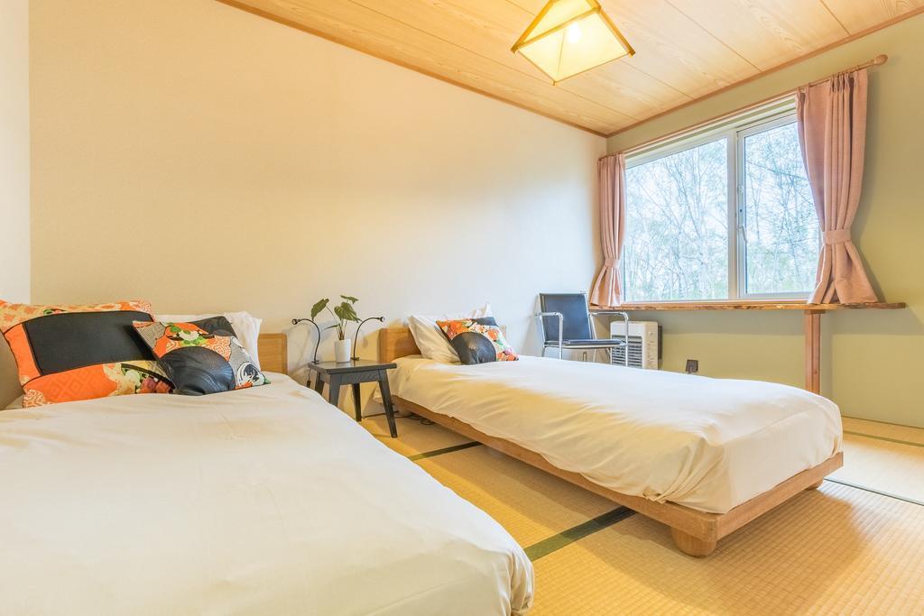Freeride Backpackers Lodge Нісеко Екстер'єр фото