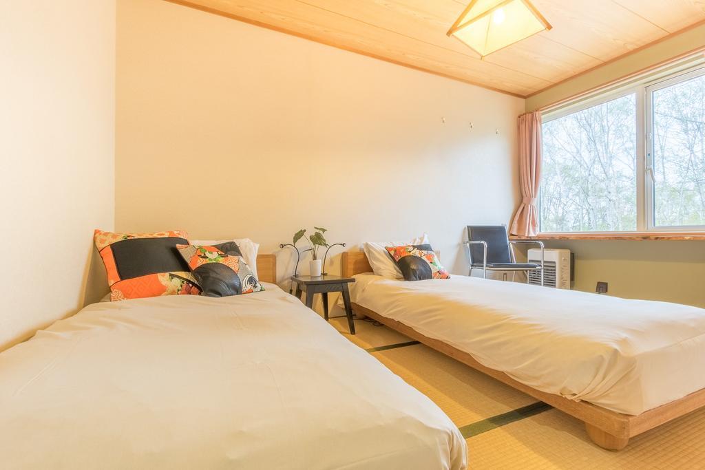 Freeride Backpackers Lodge Нісеко Екстер'єр фото